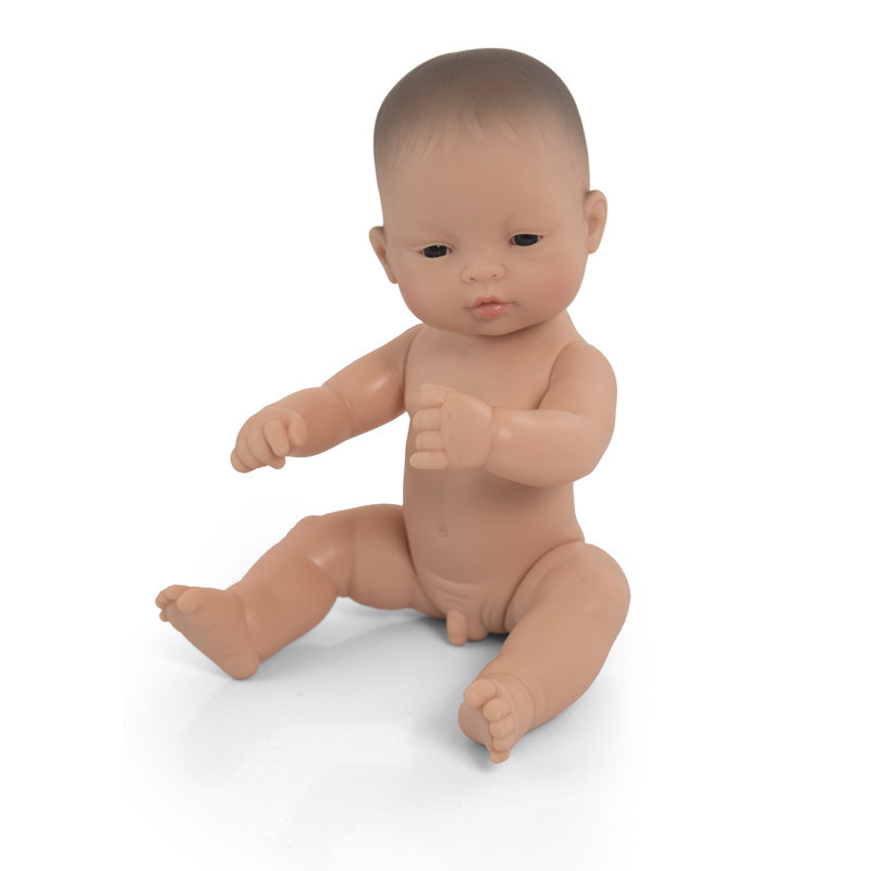 8413082310356 - POUPÉE 32 CM GARÇON ASIATIQUE
