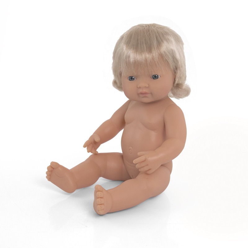 8413082310523 - POUPÉE 38 CM AVEC CHEVEUX FILLE EUROPÉENNE