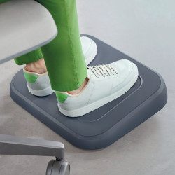 1 REPOSE-PIEDS PLASTIQUE COLORIS GRIS